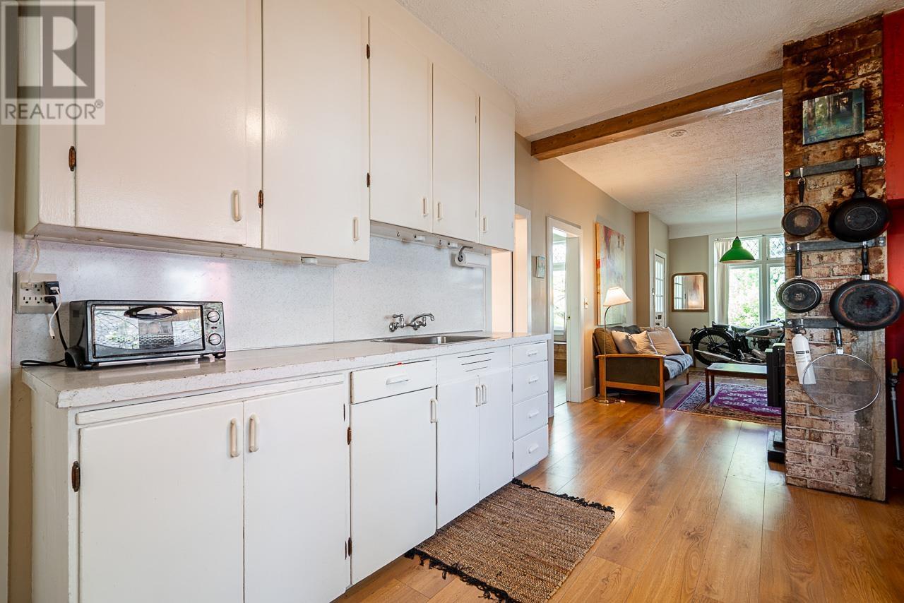 3336 E Georgia Street, Vancouver, British Columbia  V5K 2L4 - Photo 10 - R2978535