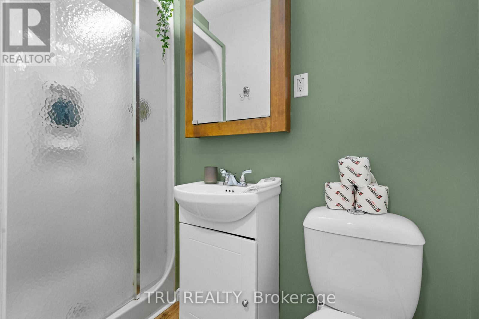 2 - 160 Metcalfe Street, Ottawa, Ontario  K2P 1P2 - Photo 3 - X12033368