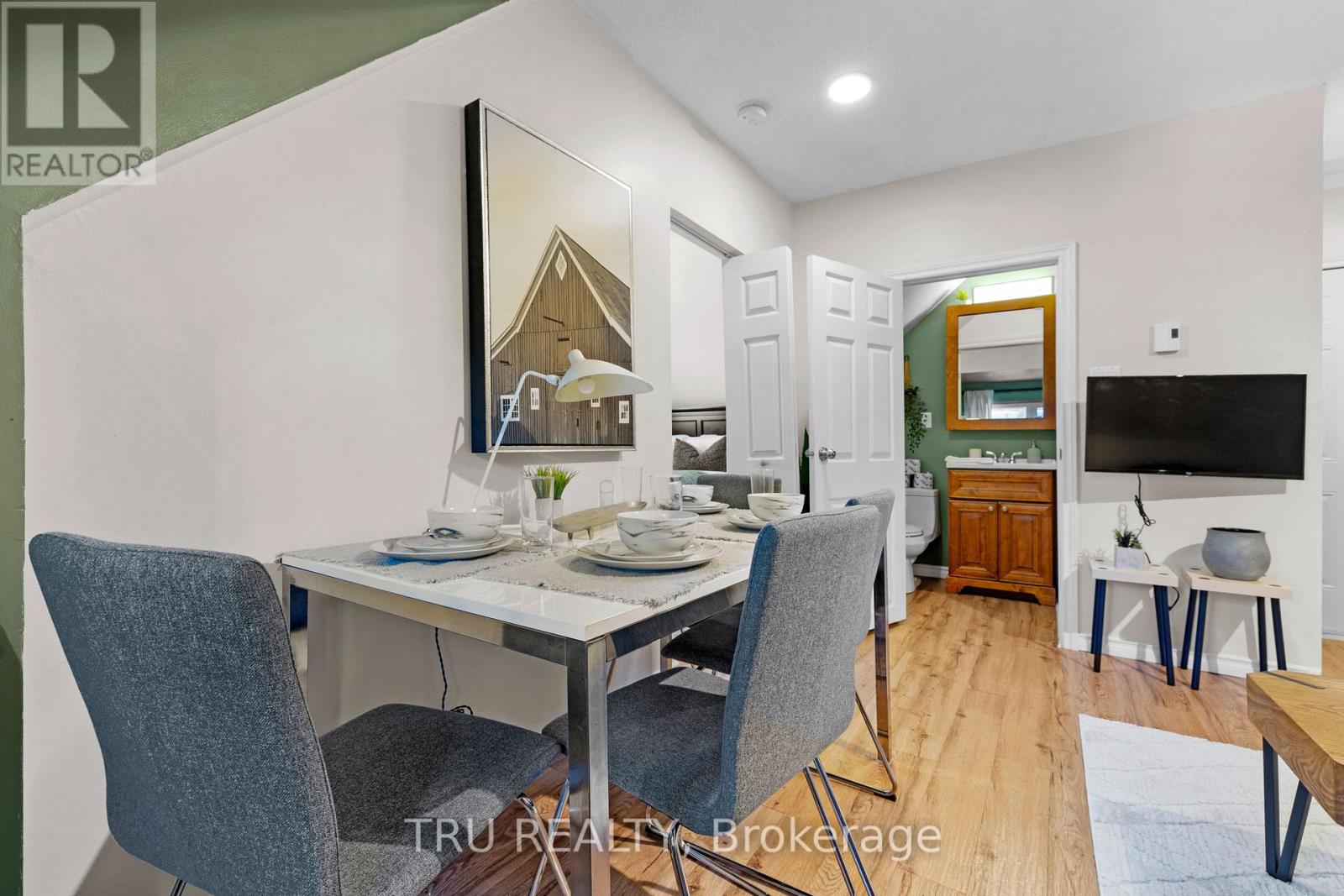 1 - 160 Metcalfe Street, Ottawa, Ontario  K2P 1P2 - Photo 10 - X12033369