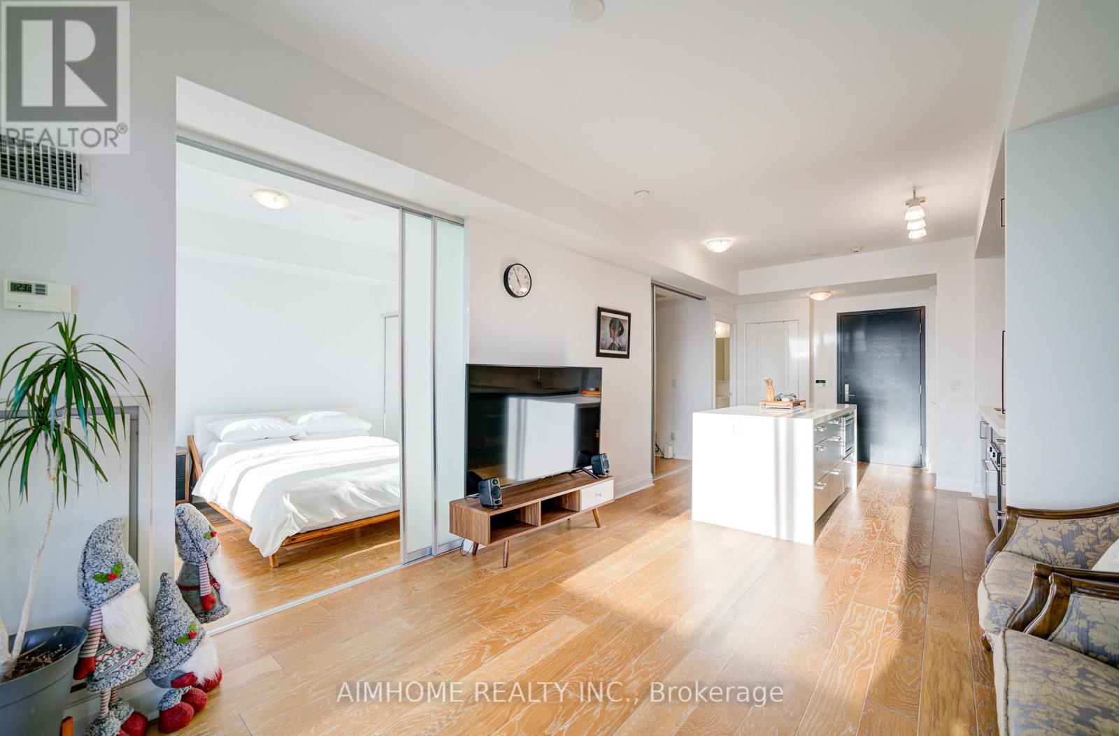 1205 - 1080 Bay Street, Toronto, Ontario  M5S 0A5 - Photo 18 - C12033372