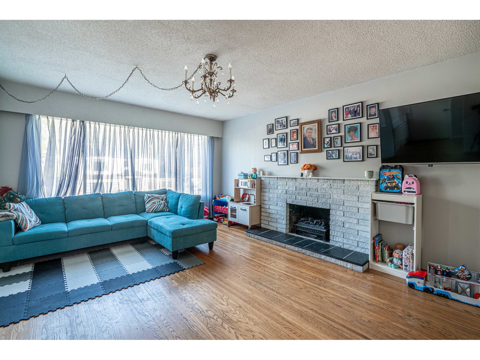 Property at 14858 BLACKBIRD CRESCENT image 4