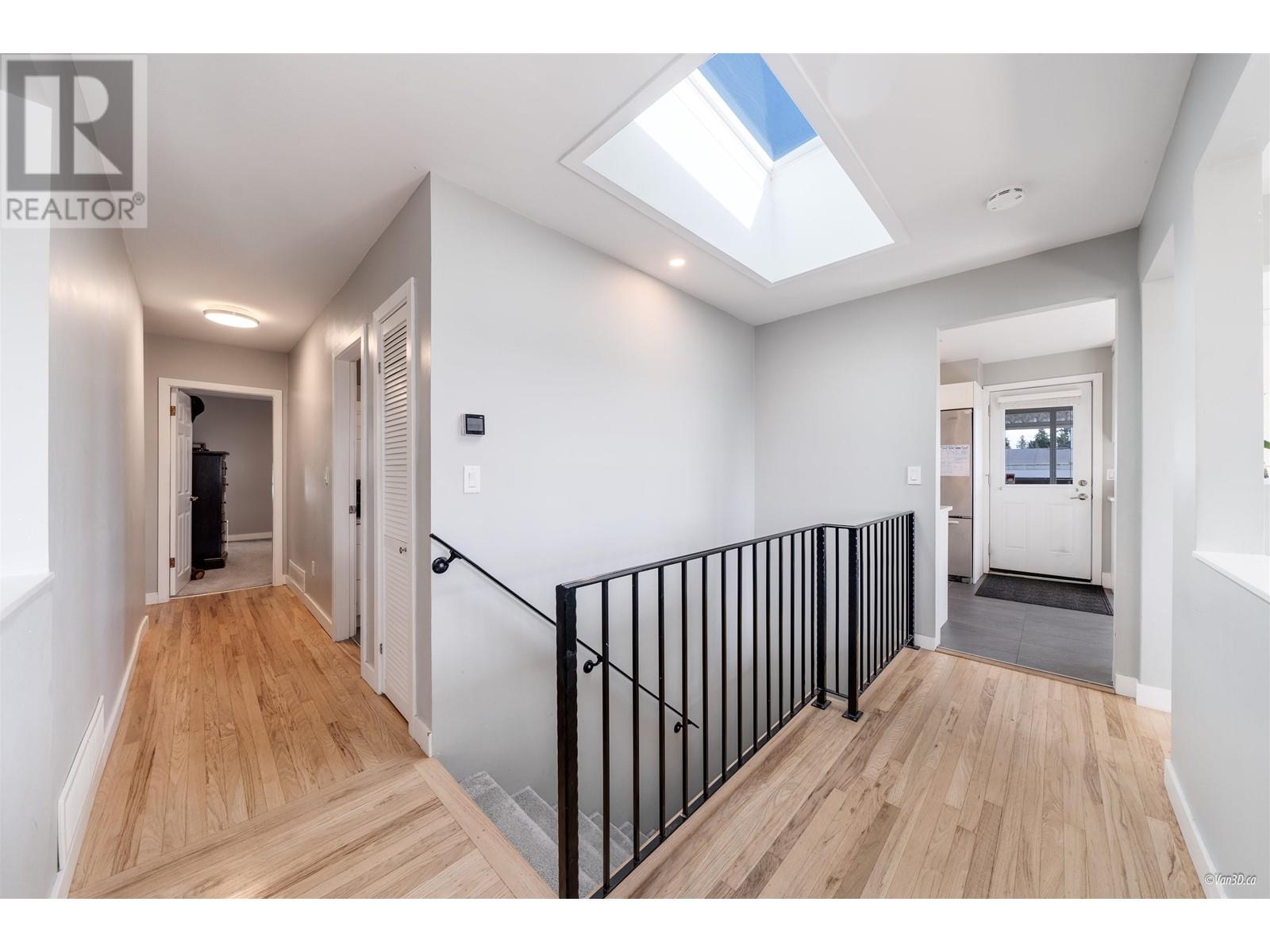 2279 Lorraine Avenue, Coquitlam, British Columbia  V3K 2M8 - Photo 9 - R2980220