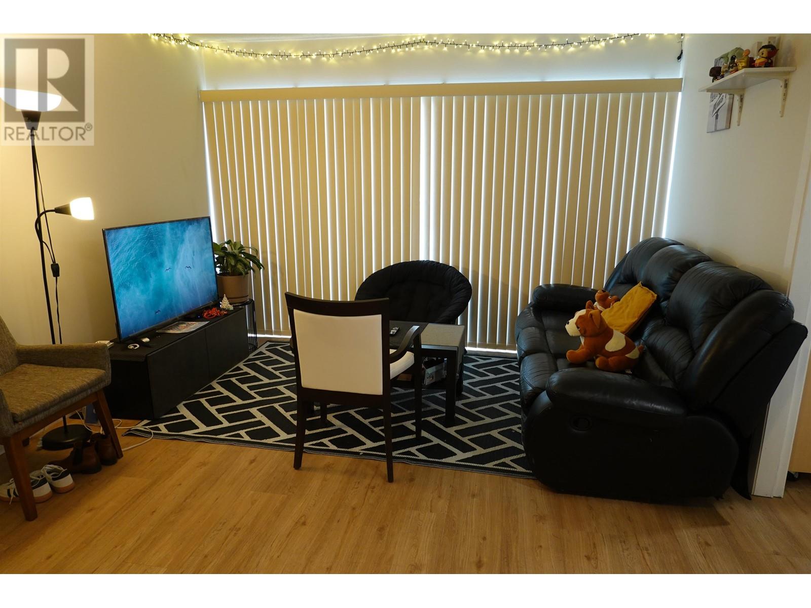 Listing Picture 7 of 14 : 2961-2965 RUPERT STREET, Vancouver / 溫哥華 - 魯藝地產 Yvonne Lu Group - MLS Medallion Club Member