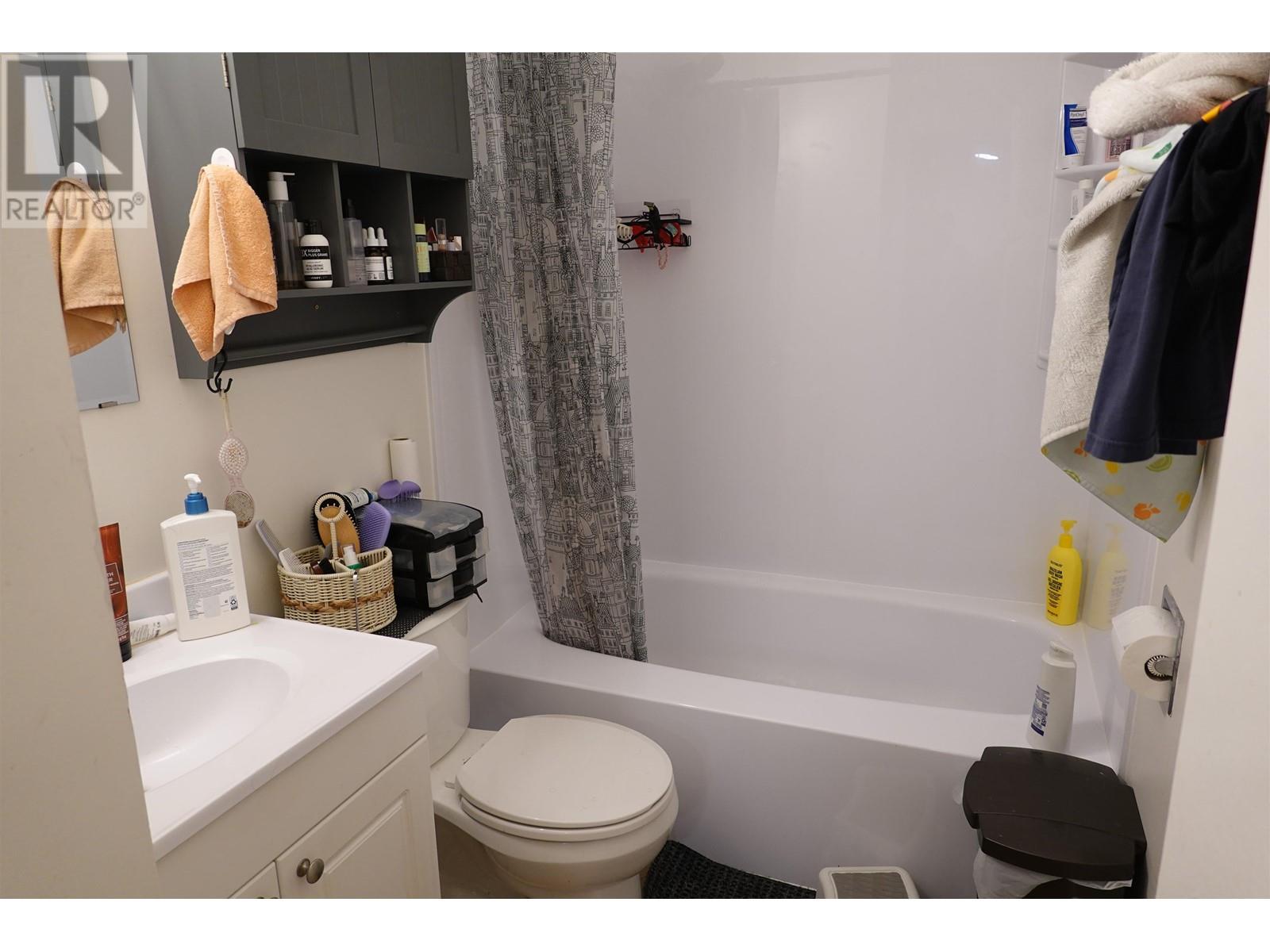 Listing Picture 11 of 14 : 2961-2965 RUPERT STREET, Vancouver / 溫哥華 - 魯藝地產 Yvonne Lu Group - MLS Medallion Club Member