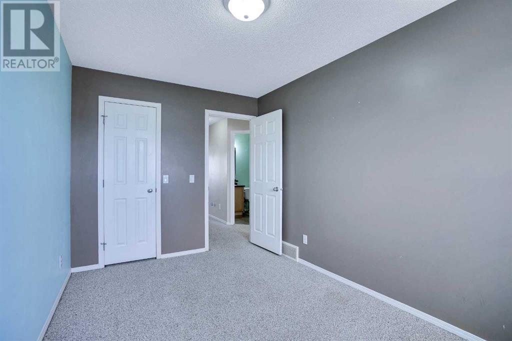 195 Royal Birch Mount Nw, Calgary, Alberta  T3G 5W8 - Photo 25 - A2196232
