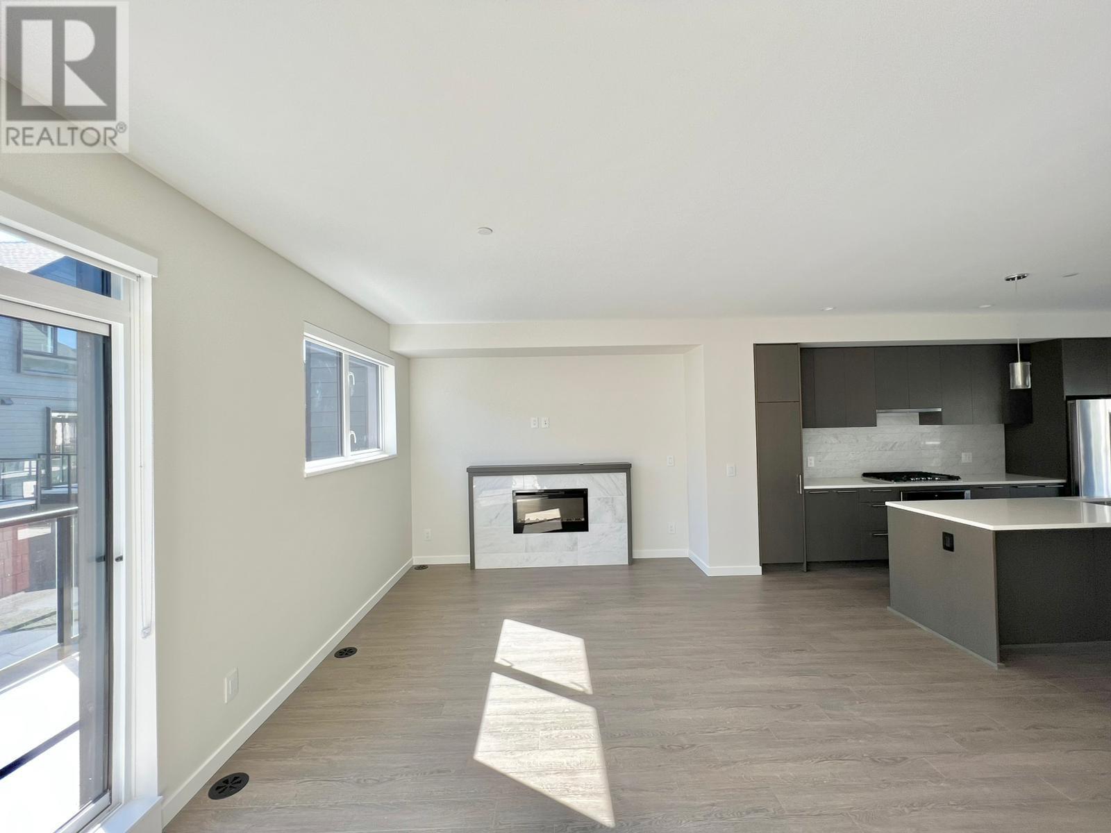 Property at 178 4738 HEMLOCK WAY image 4