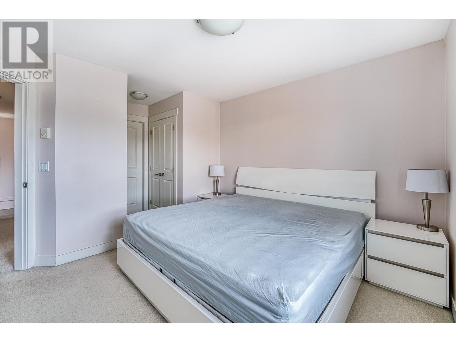 Listing Picture 17 of 34 : 12 7140 RAILWAY AVENUE, Richmond / 烈治文 - 魯藝地產 Yvonne Lu Group - MLS Medallion Club Member