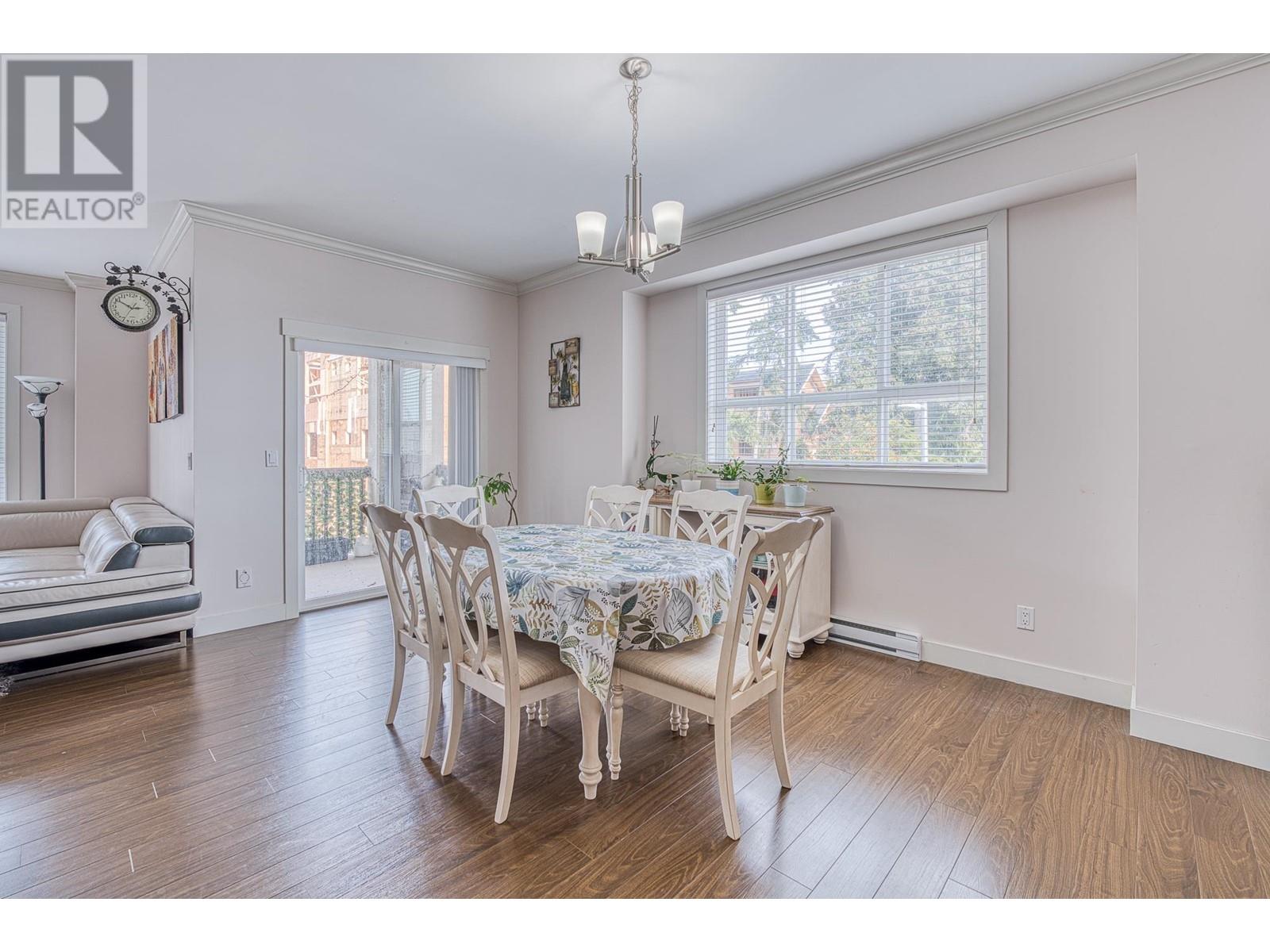 Listing Picture 9 of 34 : 12 7140 RAILWAY AVENUE, Richmond / 烈治文 - 魯藝地產 Yvonne Lu Group - MLS Medallion Club Member