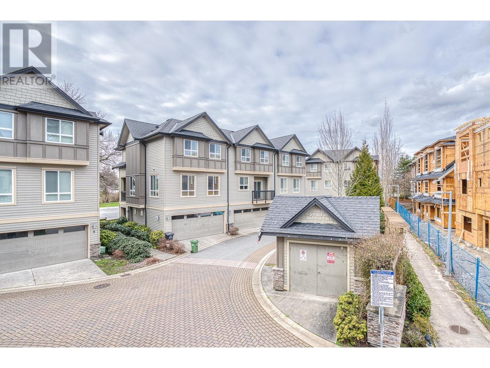 Listing Picture 31 of 34 : 12 7140 RAILWAY AVENUE, Richmond / 烈治文 - 魯藝地產 Yvonne Lu Group - MLS Medallion Club Member
