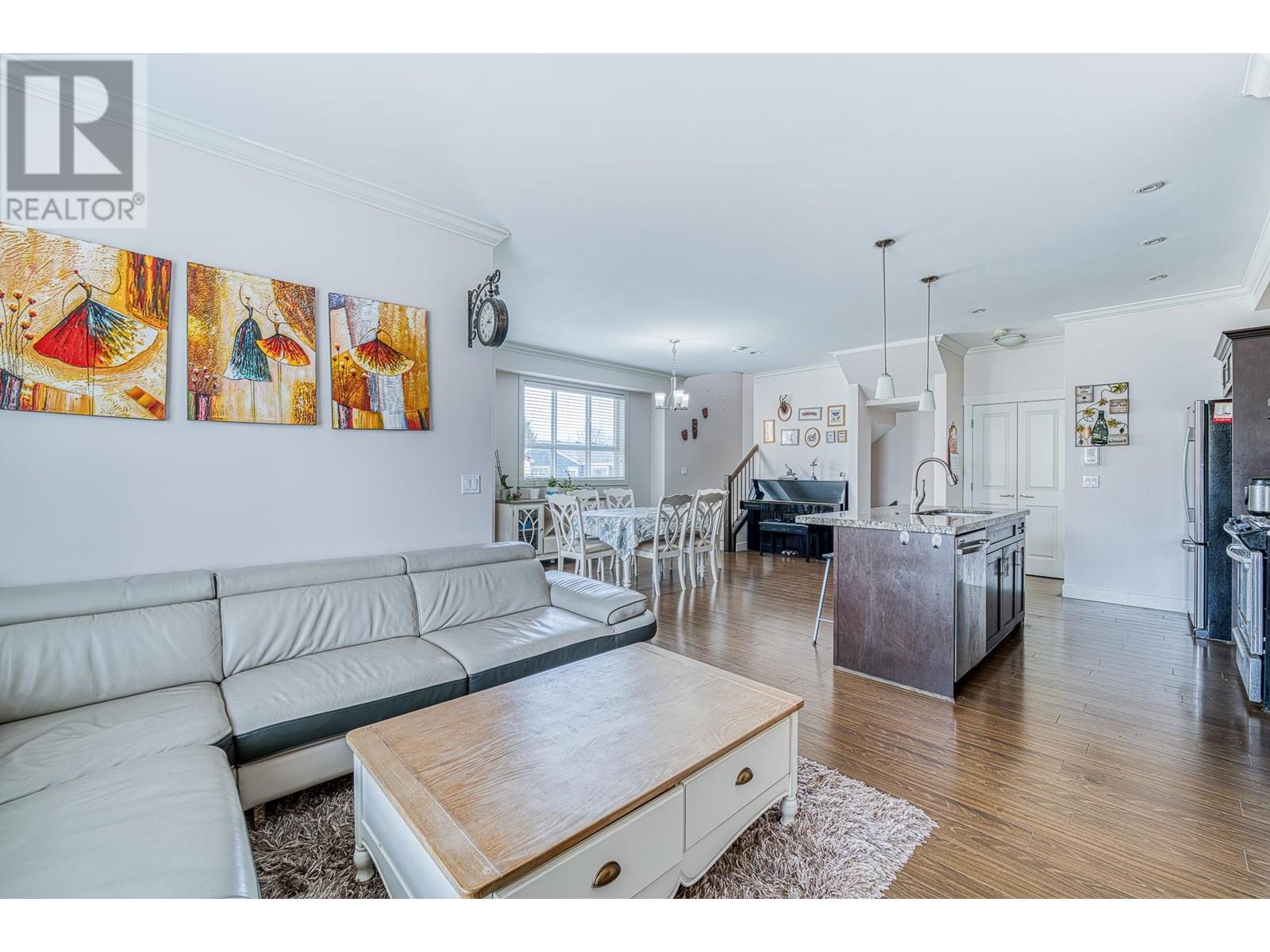 Listing Picture 25 of 34 : 12 7140 RAILWAY AVENUE, Richmond / 烈治文 - 魯藝地產 Yvonne Lu Group - MLS Medallion Club Member
