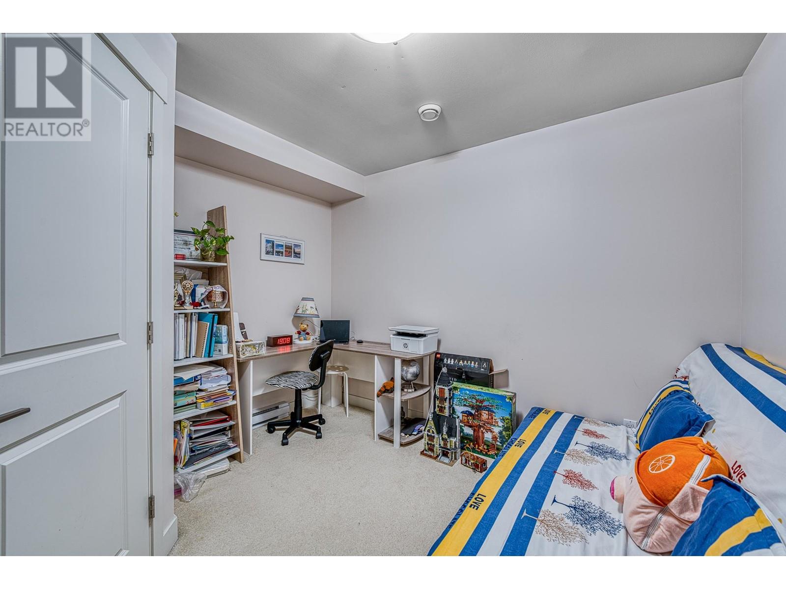 Listing Picture 20 of 34 : 12 7140 RAILWAY AVENUE, Richmond / 烈治文 - 魯藝地產 Yvonne Lu Group - MLS Medallion Club Member