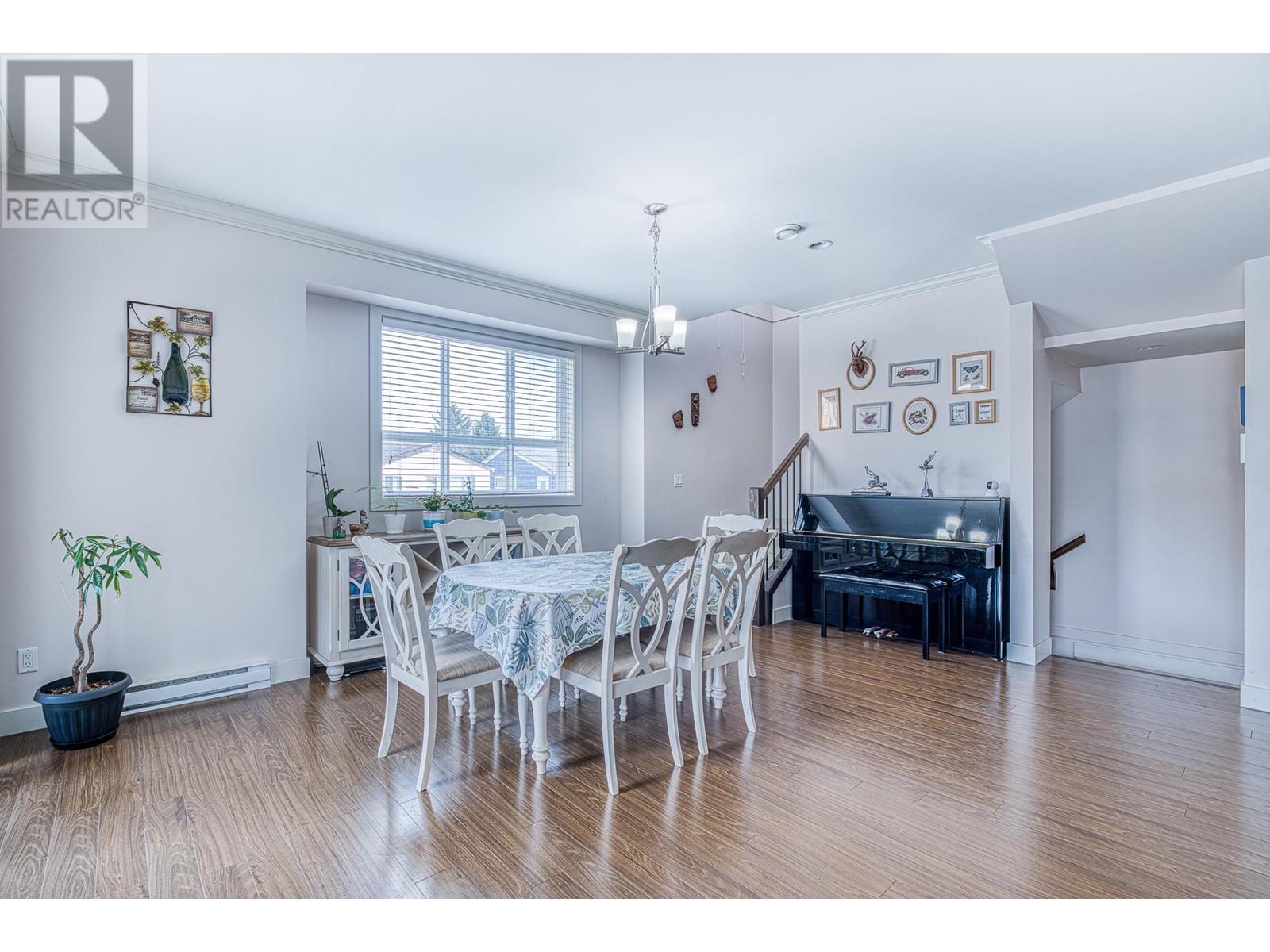 Listing Picture 26 of 34 : 12 7140 RAILWAY AVENUE, Richmond / 烈治文 - 魯藝地產 Yvonne Lu Group - MLS Medallion Club Member
