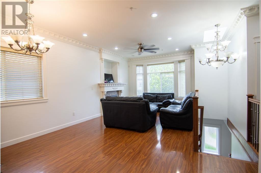728 E 49th Avenue, Vancouver, British Columbia  V5W 2H4 - Photo 8 - R2980577