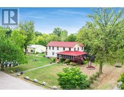 1060 East West ROAD, Pelee Island, Ontario