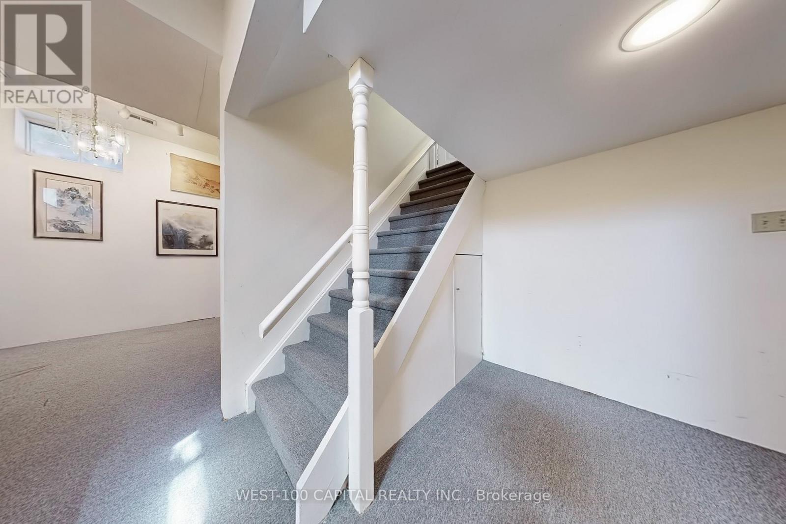 30 Wintermute Boulevard, Toronto, Ontario  M1W 3M6 - Photo 32 - E12032440