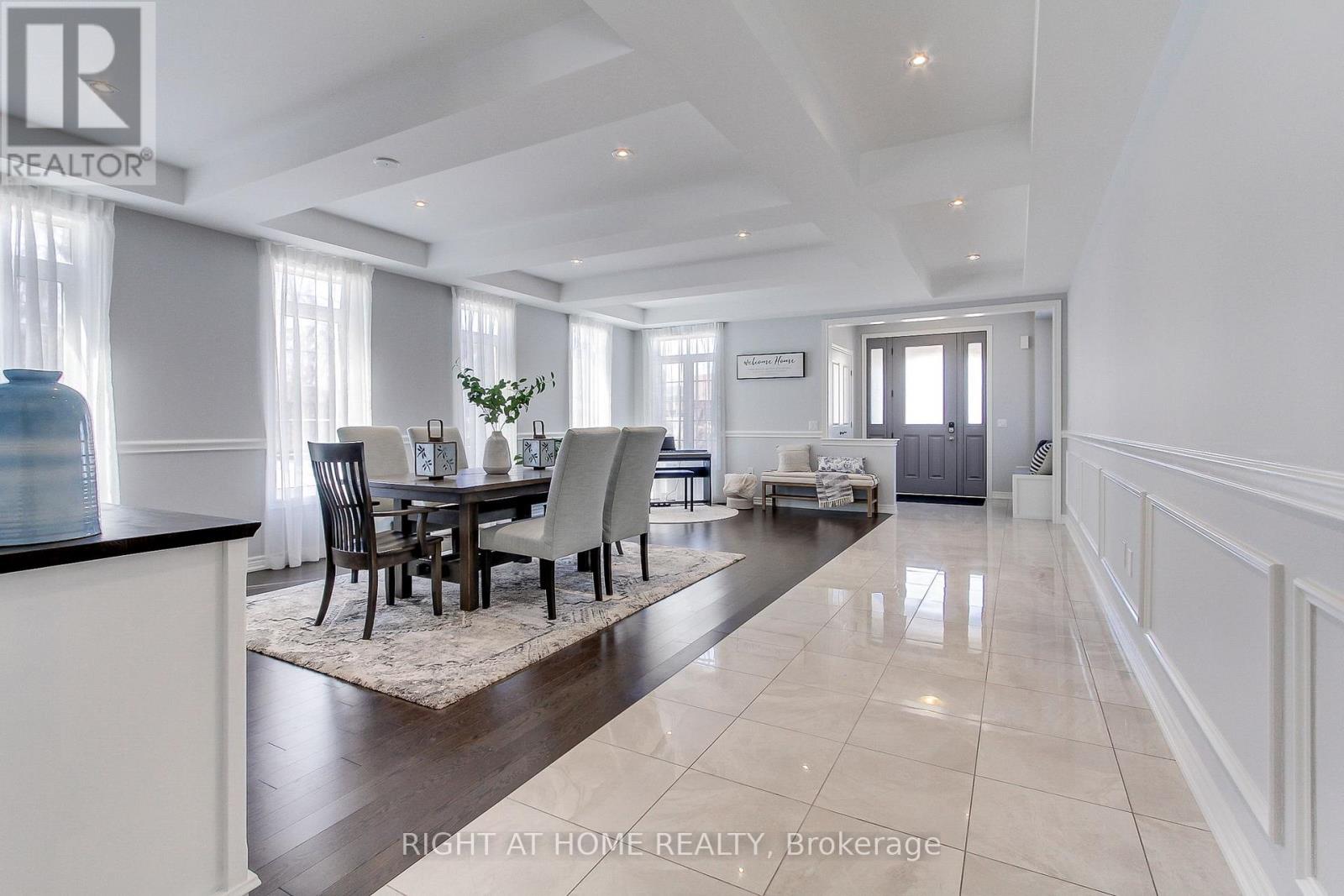 Property at 40 FOREST EDGE CRESCENT image 3
