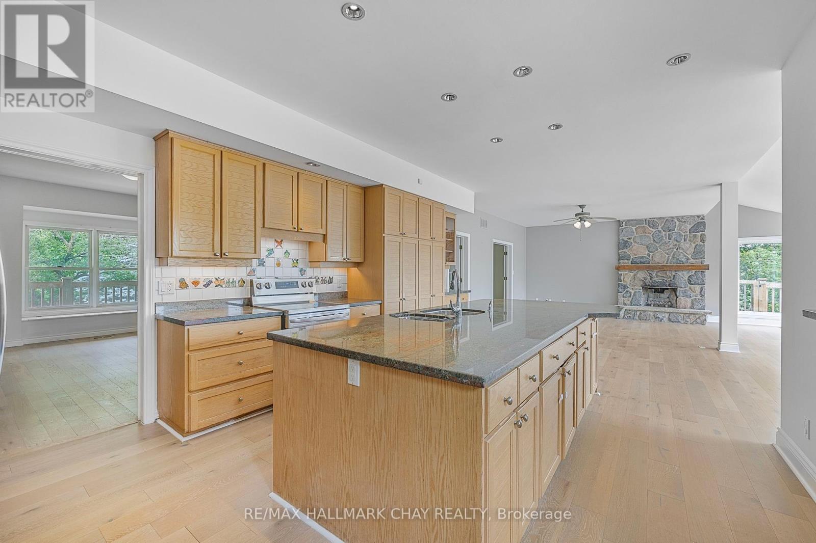 5992 Eighth Line, Erin, Ontario  N0B 1Z0 - Photo 6 - X12033459