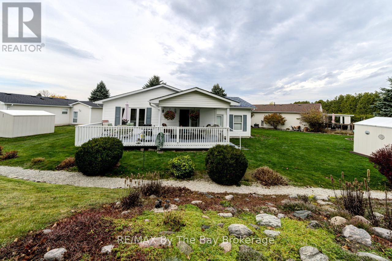 45 Pennsylvania Avenue, Wasaga Beach, Ontario  L9Z 3A8 - Photo 46 - S12033481
