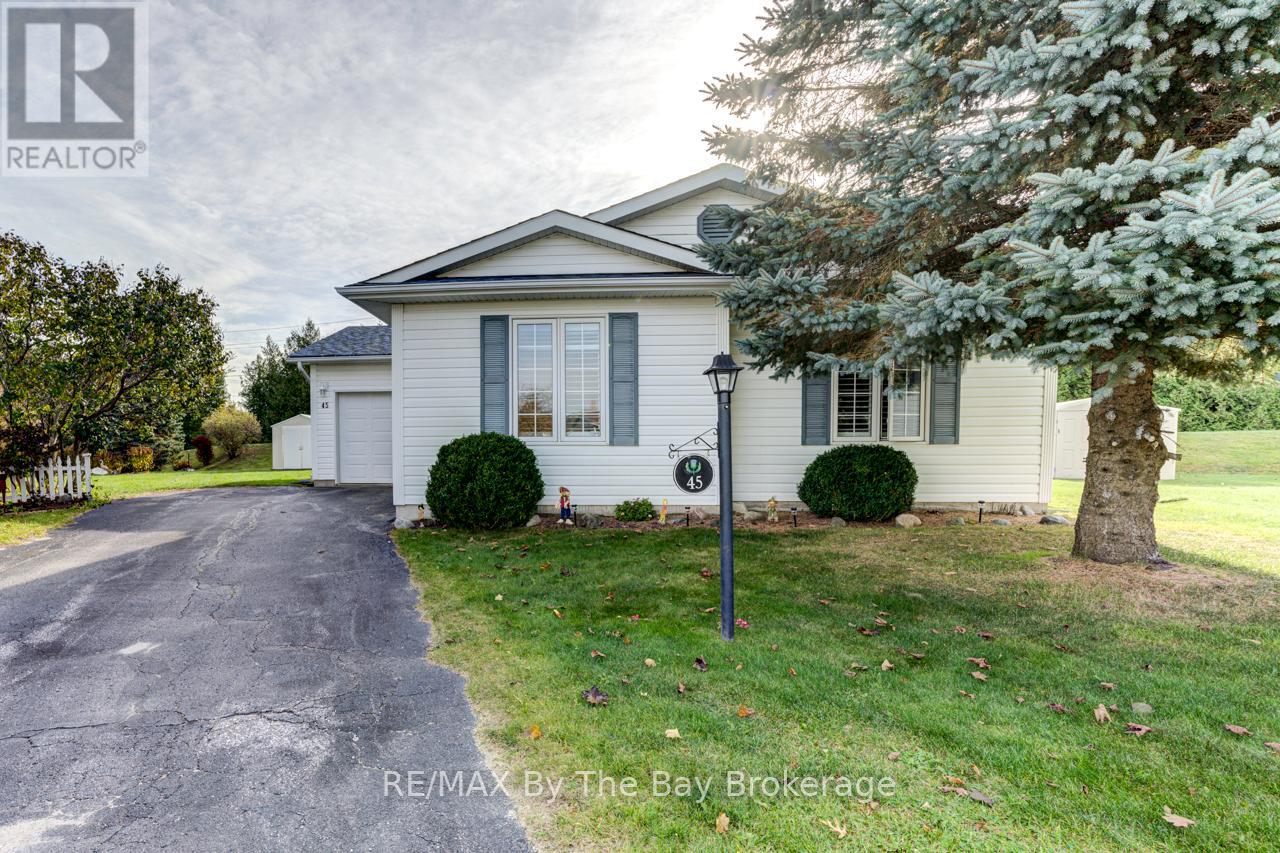 45 Pennsylvania Avenue, Wasaga Beach, Ontario  L9Z 3A8 - Photo 6 - S12033481