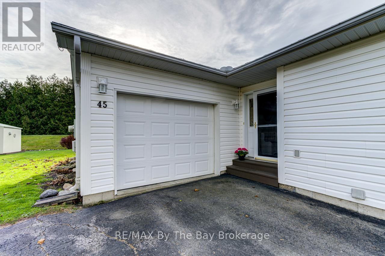 45 Pennsylvania Avenue, Wasaga Beach, Ontario  L9Z 3A8 - Photo 8 - S12033481