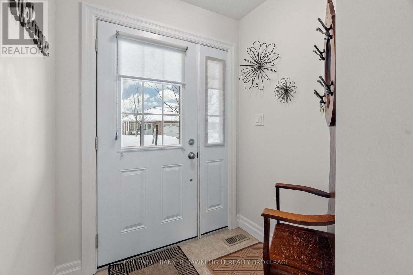 Photo 4 of 37 for 89 Redford Drive