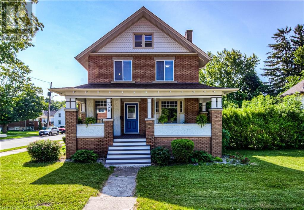 690 WALLACE Avenue N, Listowel, Ontario