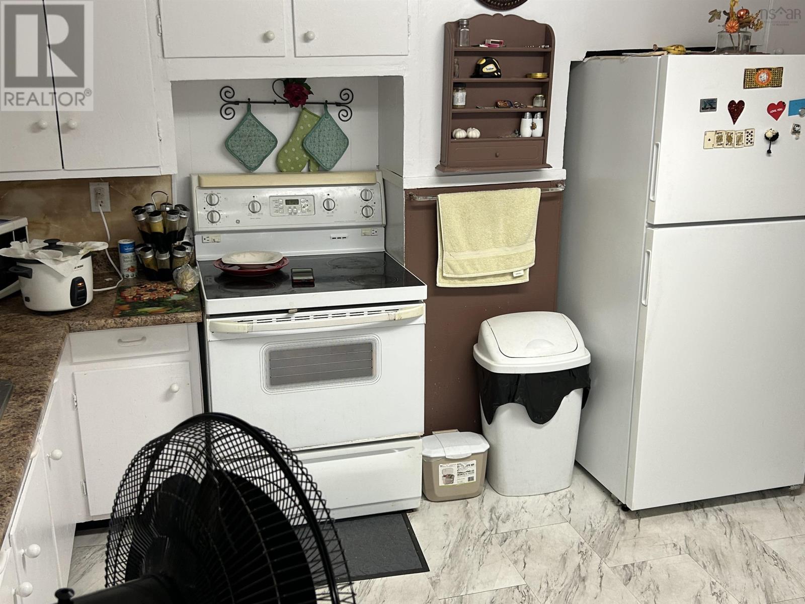 1056 George Street, Sydney, Nova Scotia  B1P 1M8 - Photo 6 - 202505471