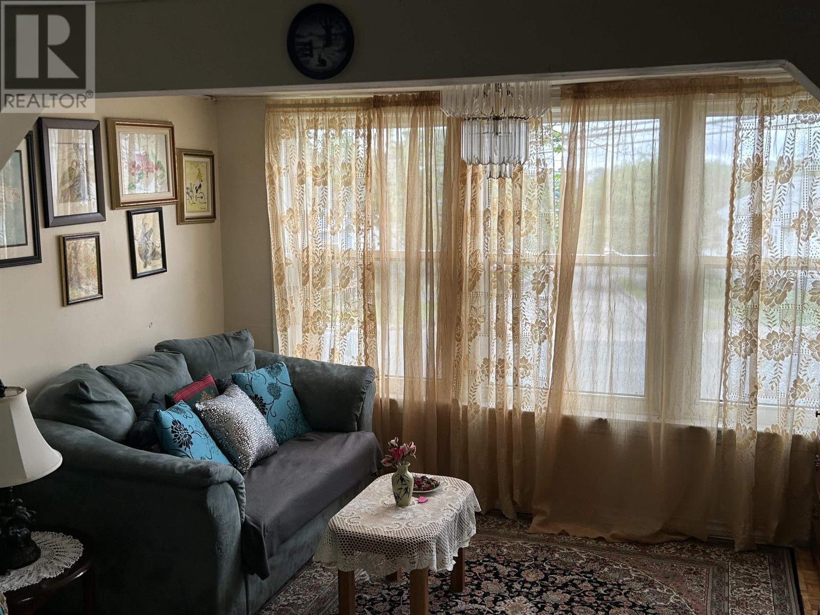 1056 George Street, Sydney, Nova Scotia  B1P 1M8 - Photo 7 - 202505471