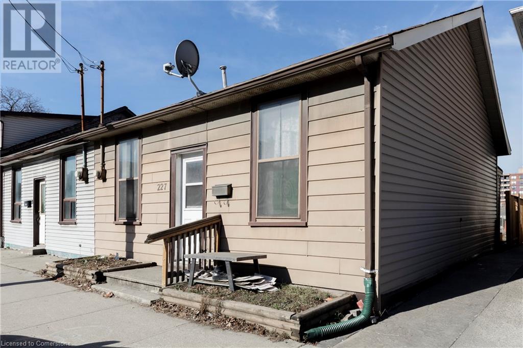 Property at 227 WELLINGTON Street N image 2