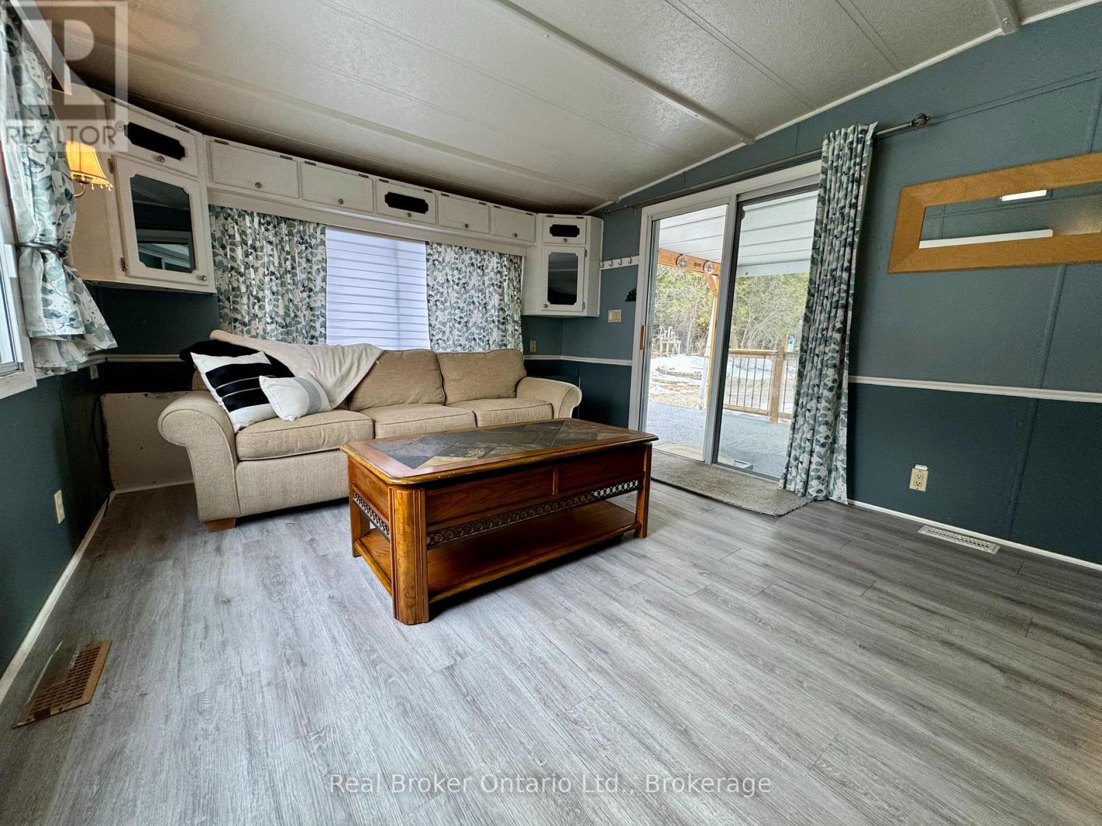 Property at 159 - 580 BEAVER CREEK ROAD image 4