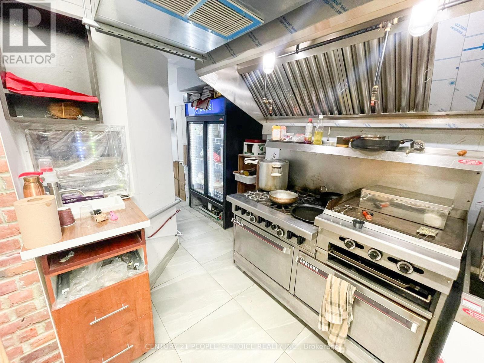 23 Westmore Drive, Toronto, Ontario  M9V 3Y7 - Photo 14 - W12033530