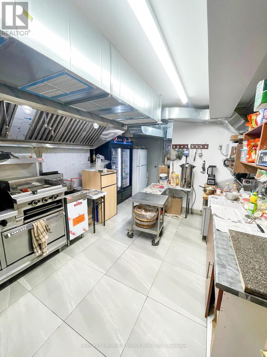 23 Westmore Drive, Toronto, Ontario  M9V 3Y7 - Photo 5 - W12033530