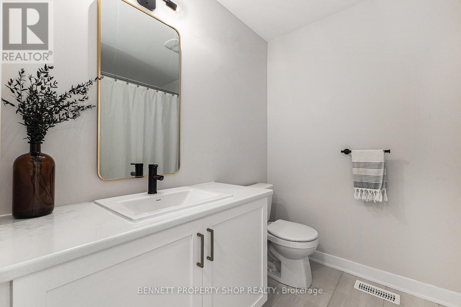 639 Terrier Circle, Ottawa, Ontario  K0A 2Z0 - Photo 20 - X12033329