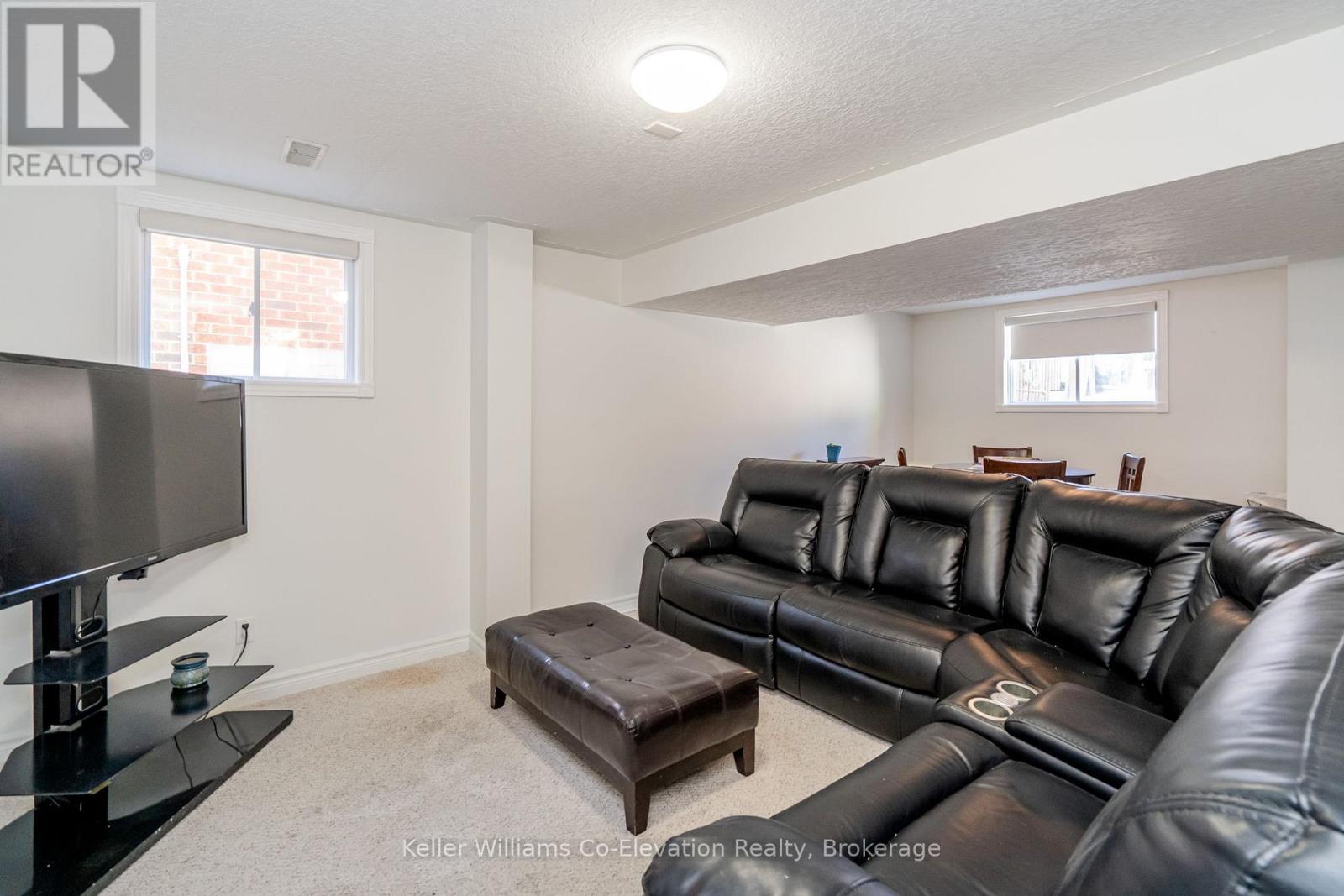 9 Mackenzie Court, Penetanguishene, Ontario  L9M 0A1 - Photo 27 - S12032396