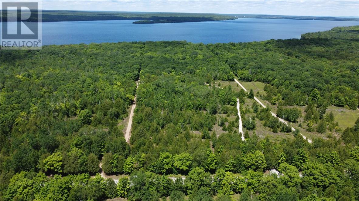 1580 Perivale Road, Mindemoya, Ontario  P0P 2B0 - Photo 2 - 2121187