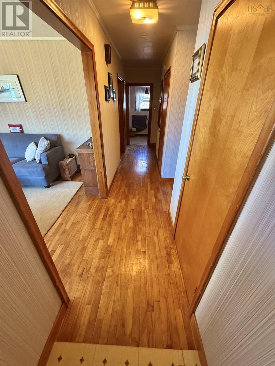 13 Pine Street, Bridgewater, Nova Scotia  B4V 1X4 - Photo 12 - 202505474