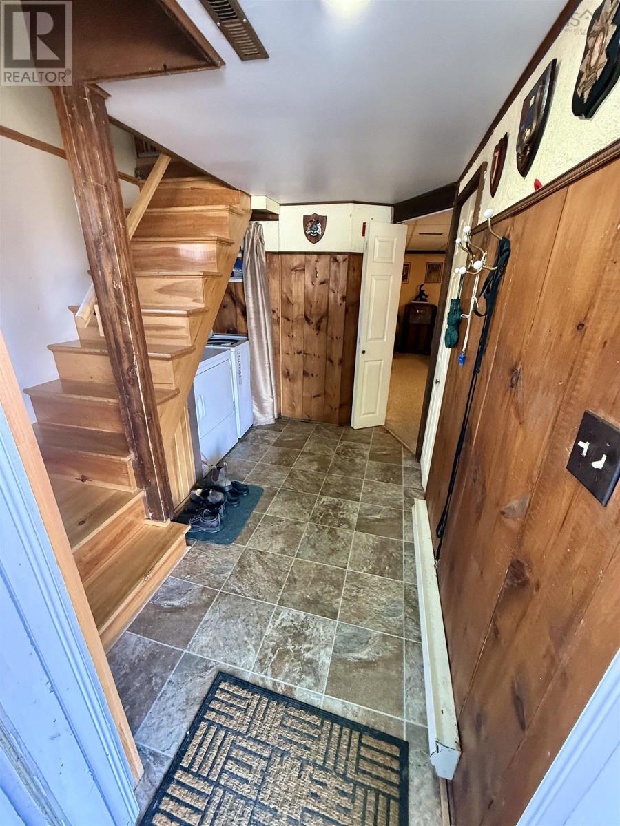 13 Pine Street, Bridgewater, Nova Scotia  B4V 1X4 - Photo 18 - 202505474