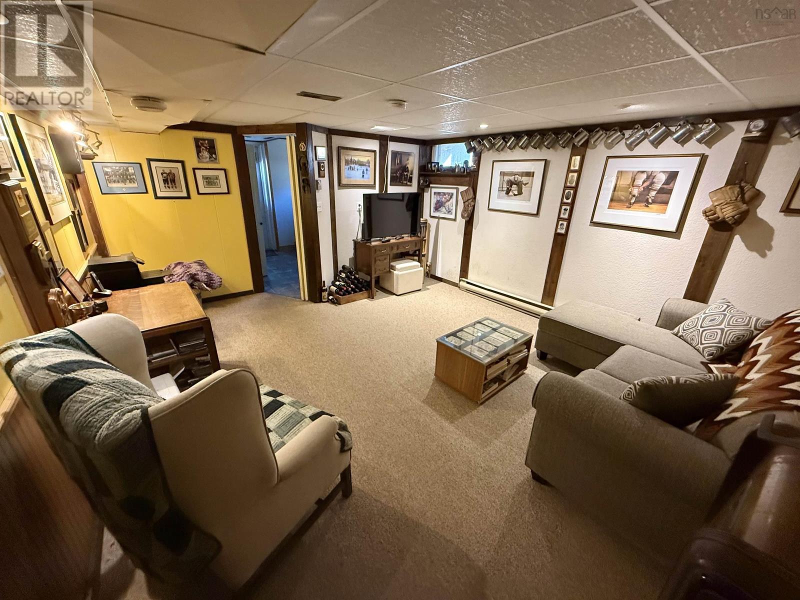 13 Pine Street, Bridgewater, Nova Scotia  B4V 1X4 - Photo 24 - 202505474