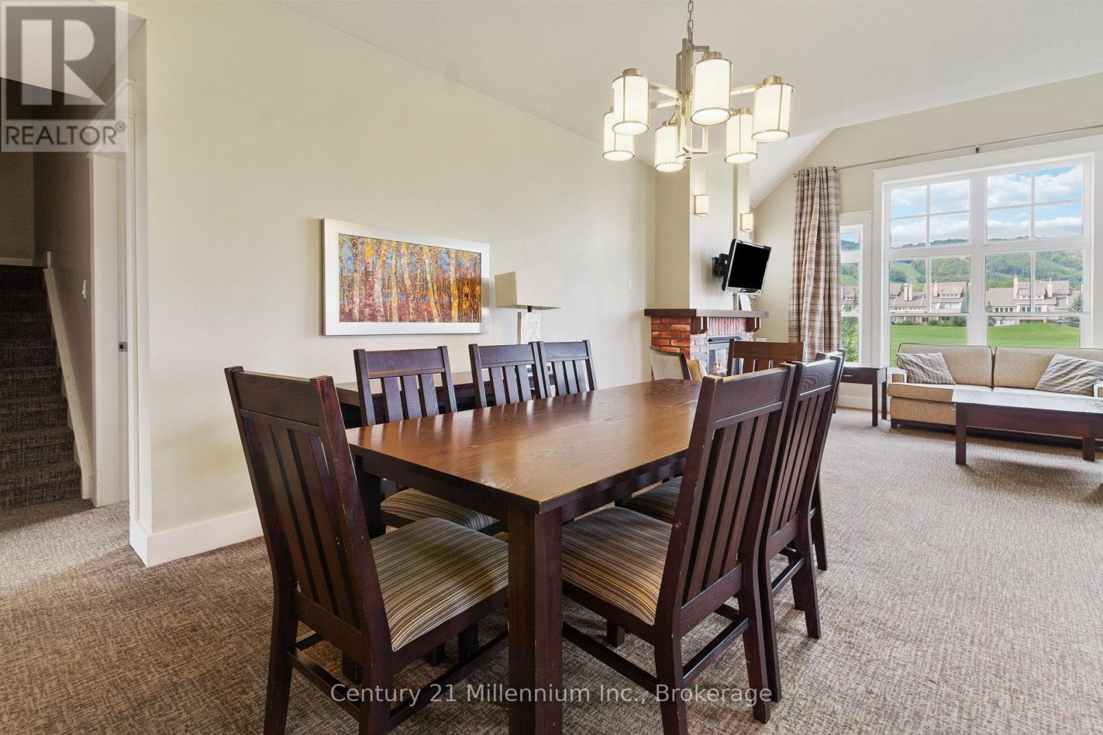 Property at 239 - 130 FAIRWAY COURT image 5