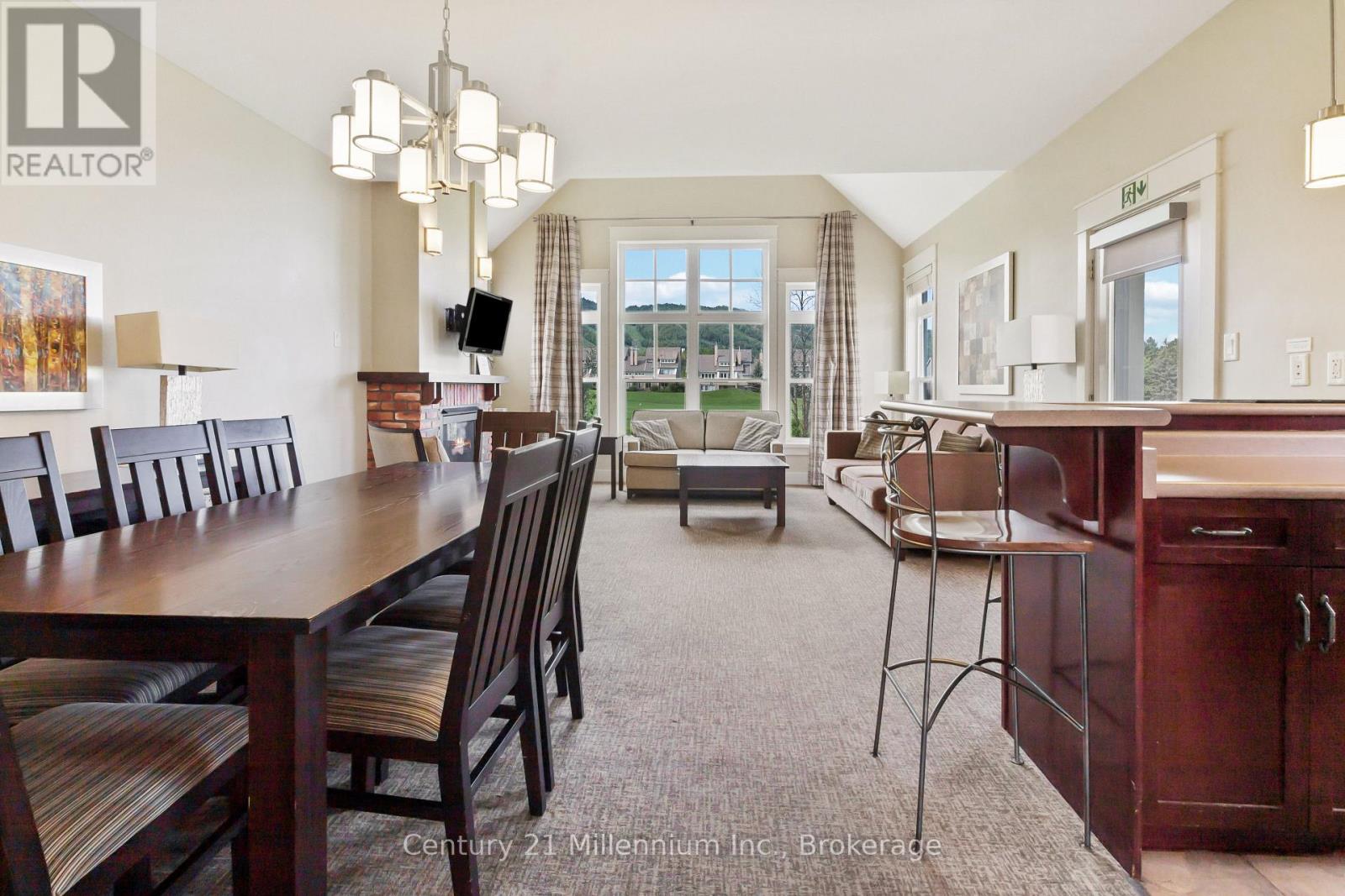 239 - 130 Fairway Court, Blue Mountains, Ontario  L9Y 0P8 - Photo 7 - X12033626