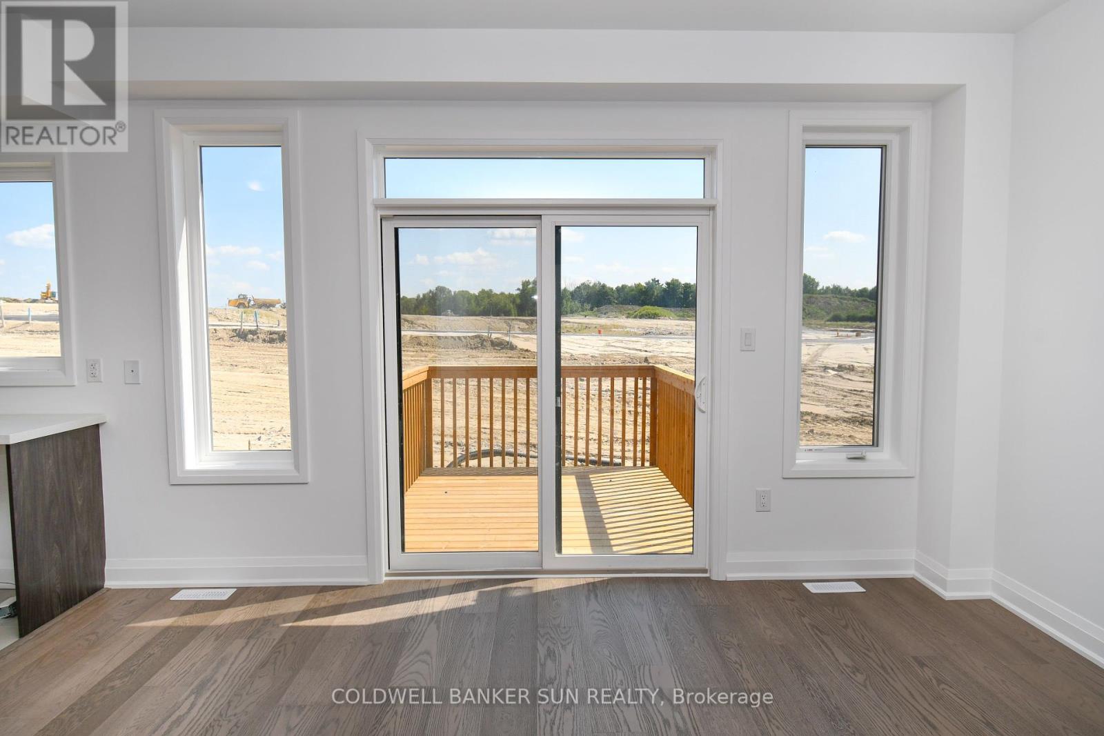 3 Gateway Drive, Barrie, Ontario  L9J 0V1 - Photo 15 - S12033623