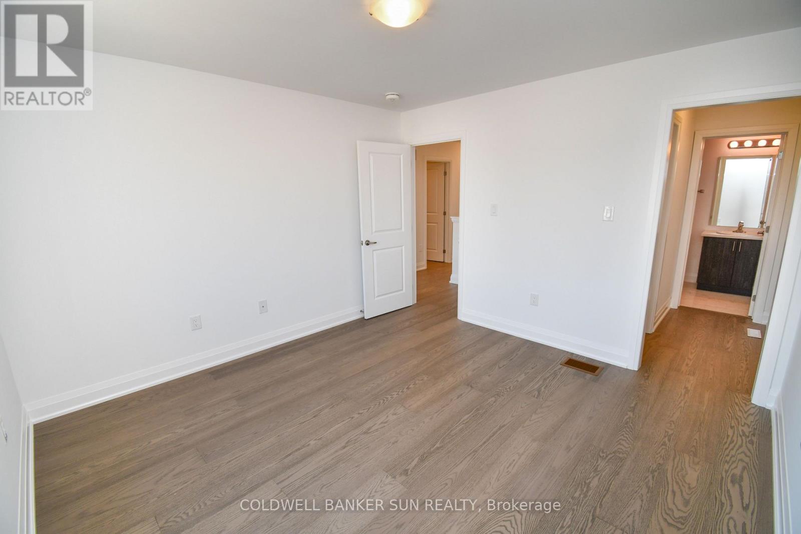 3 Gateway Drive, Barrie, Ontario  L9J 0V1 - Photo 29 - S12033623