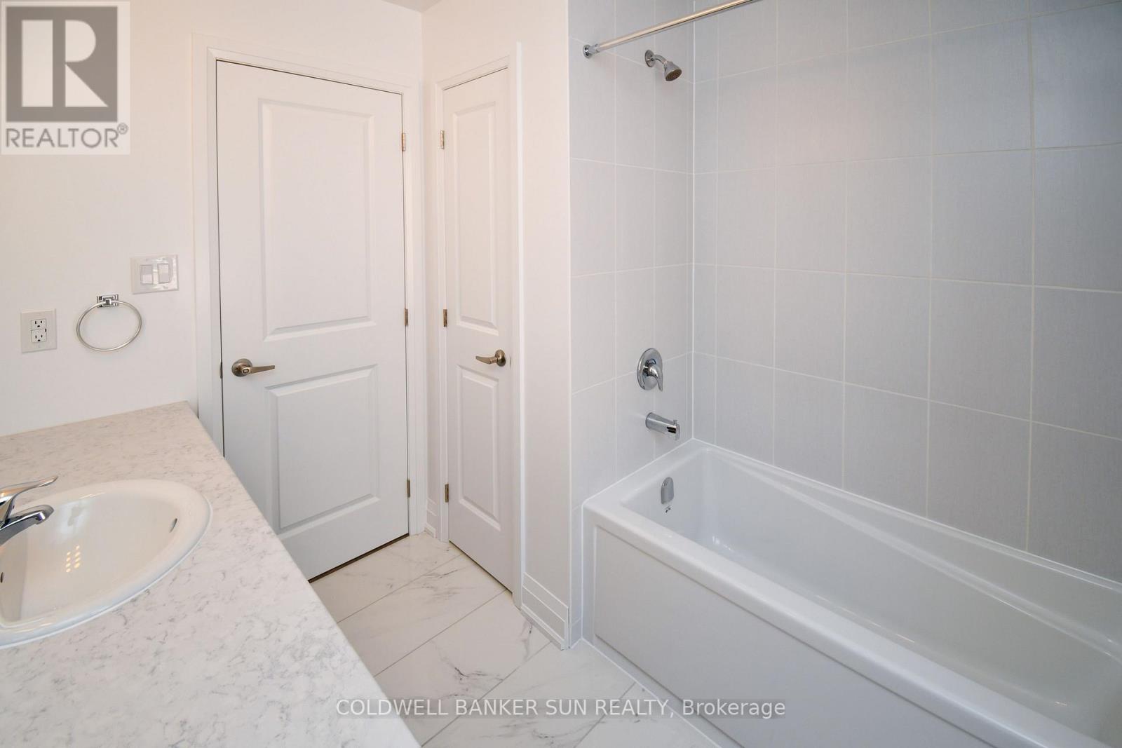 3 Gateway Drive, Barrie, Ontario  L9J 0V1 - Photo 37 - S12033623