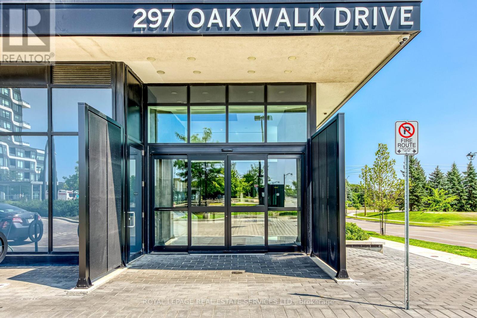 Property at 1108 - 297 OAK WALK DRIVE image 3
