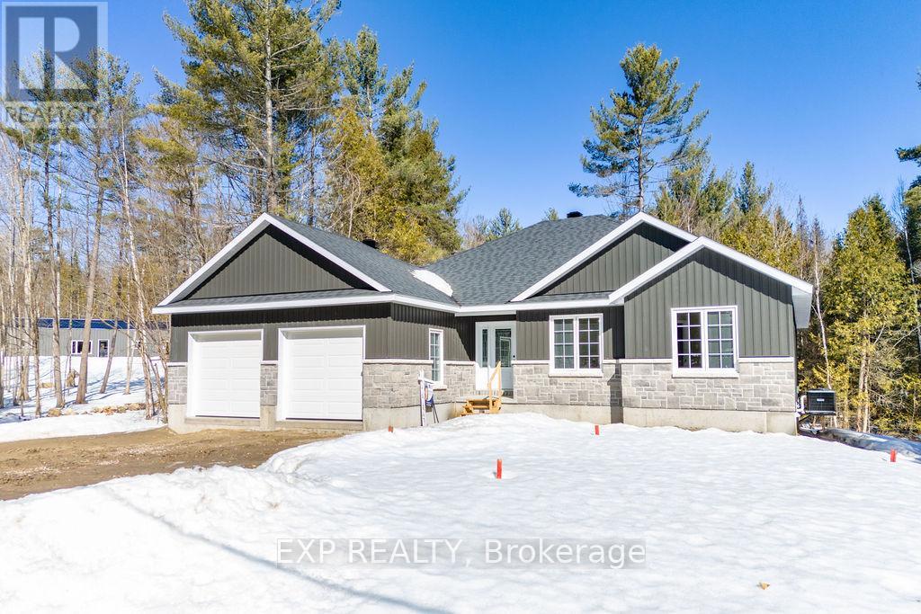 912 BURNSTOWN ROAD McNab/Braeside