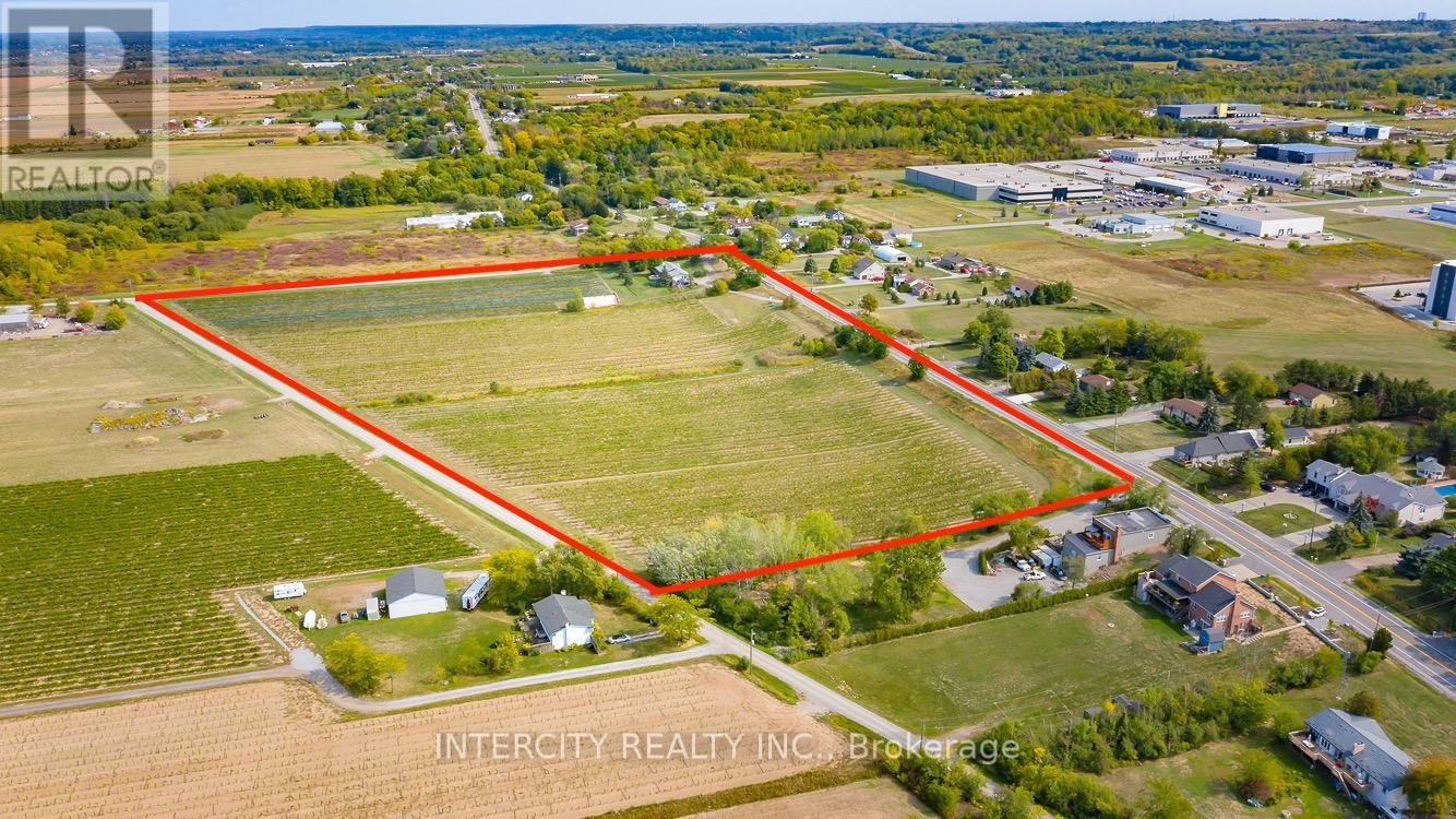 450 Queenston Road, Niagara-On-The-Lake, Ontario  L0S 0J1 - Photo 4 - X12033624