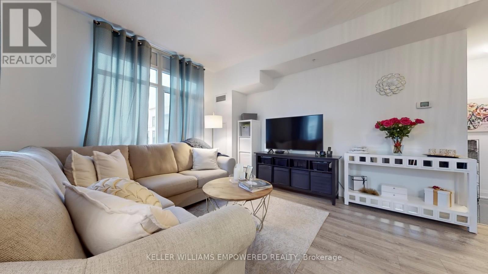 Property at 904 - 24 WOODSTREAM BOULEVARD image 3