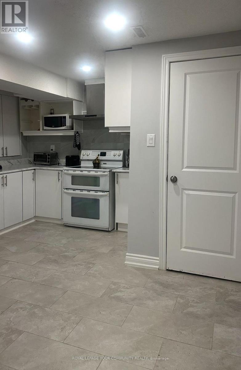 132 Dolce Crescent, Vaughan (Vellore Village), Ontario  L4H 3C8 - Photo 4 - N12030241