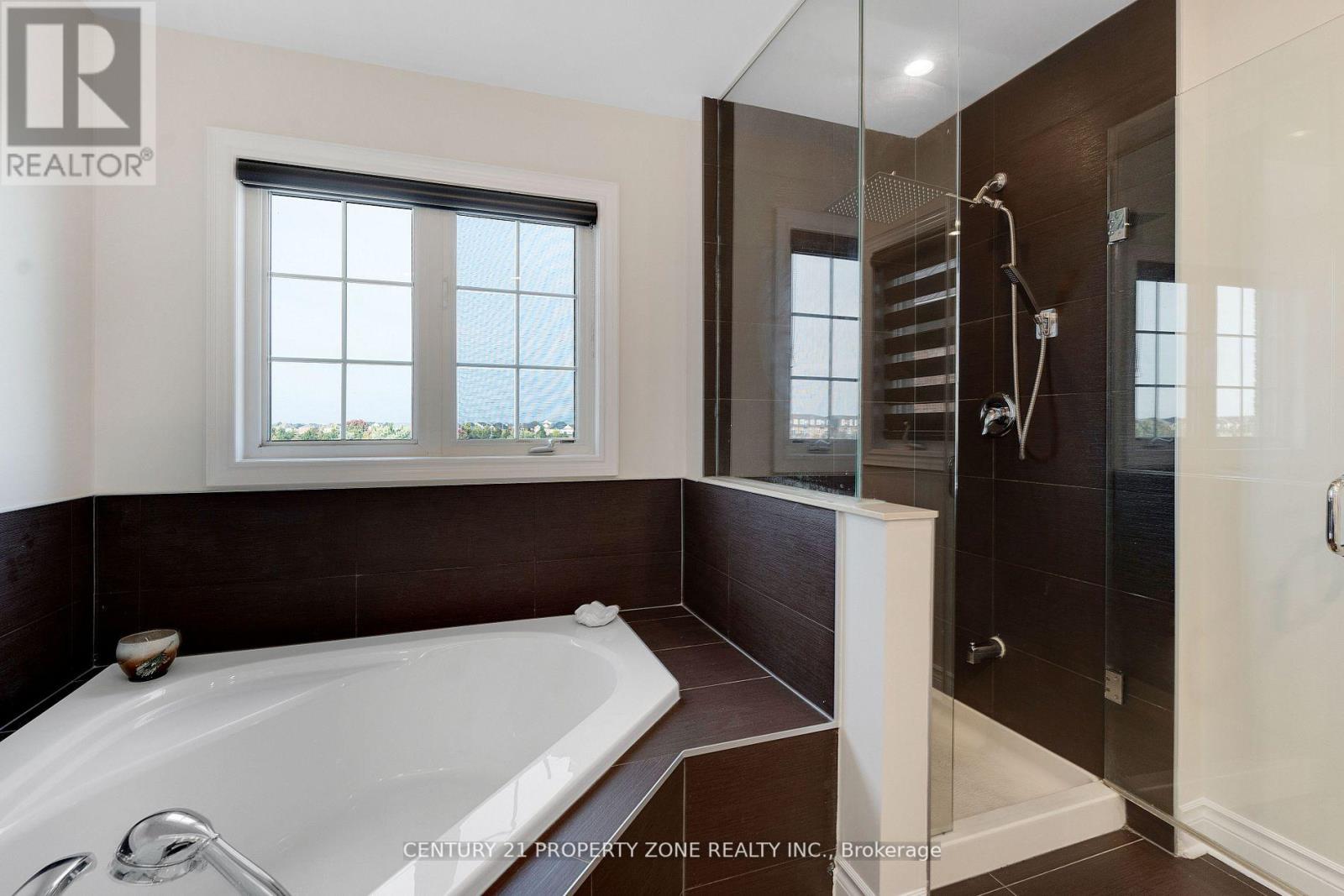37 Alister Drive, Brampton, Ontario  L6X 5G1 - Photo 23 - W12030281