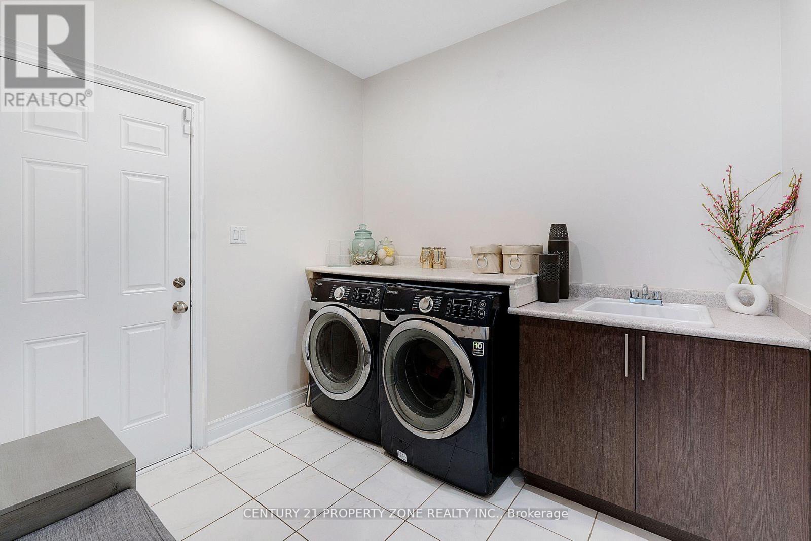 37 Alister Drive, Brampton, Ontario  L6X 5G1 - Photo 28 - W12030281